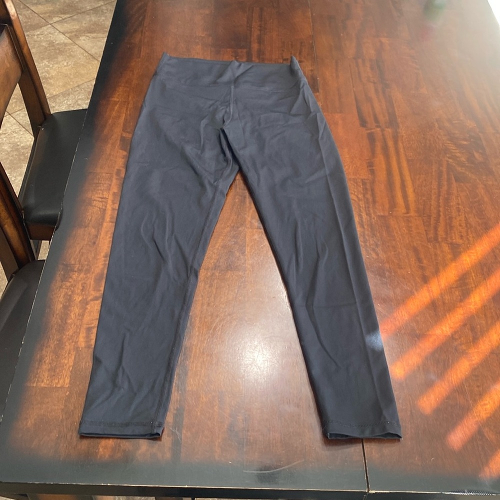 ZYIA scrunch butt leggings